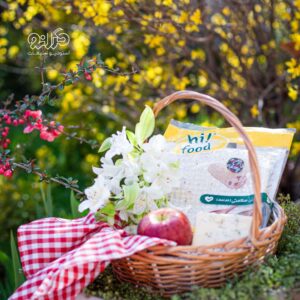 عکاسی صنعتی دکوراتیو نانهای رژیمی هایفود در فضایی زیبا و الهام گرفته از طبیعت، زیر نظر استودیو تبلیغات گرانو